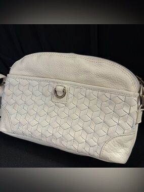 BORN’S Millport Leather Crossbody Bag